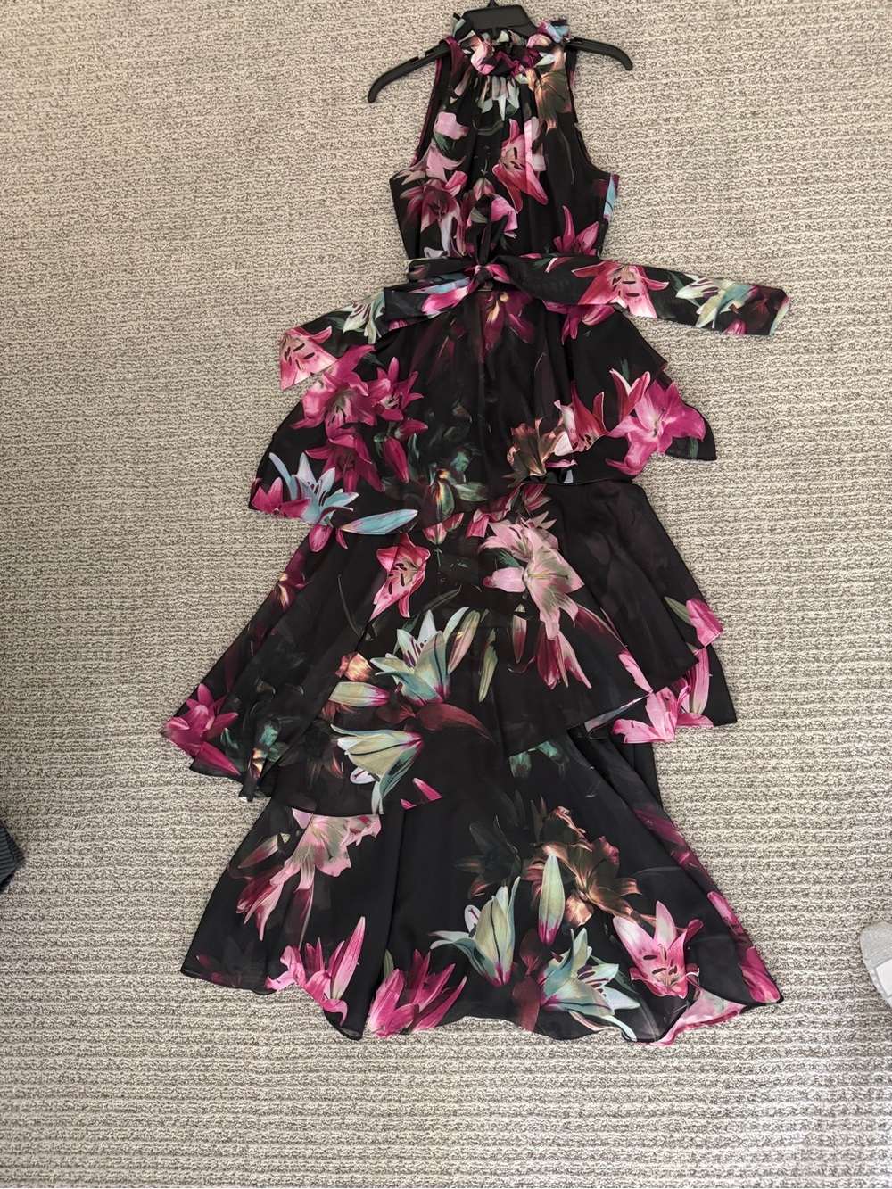 Tahari Arthur S Levine Black Floral Tiered formal dress- size 4 - Picture 4 of 10